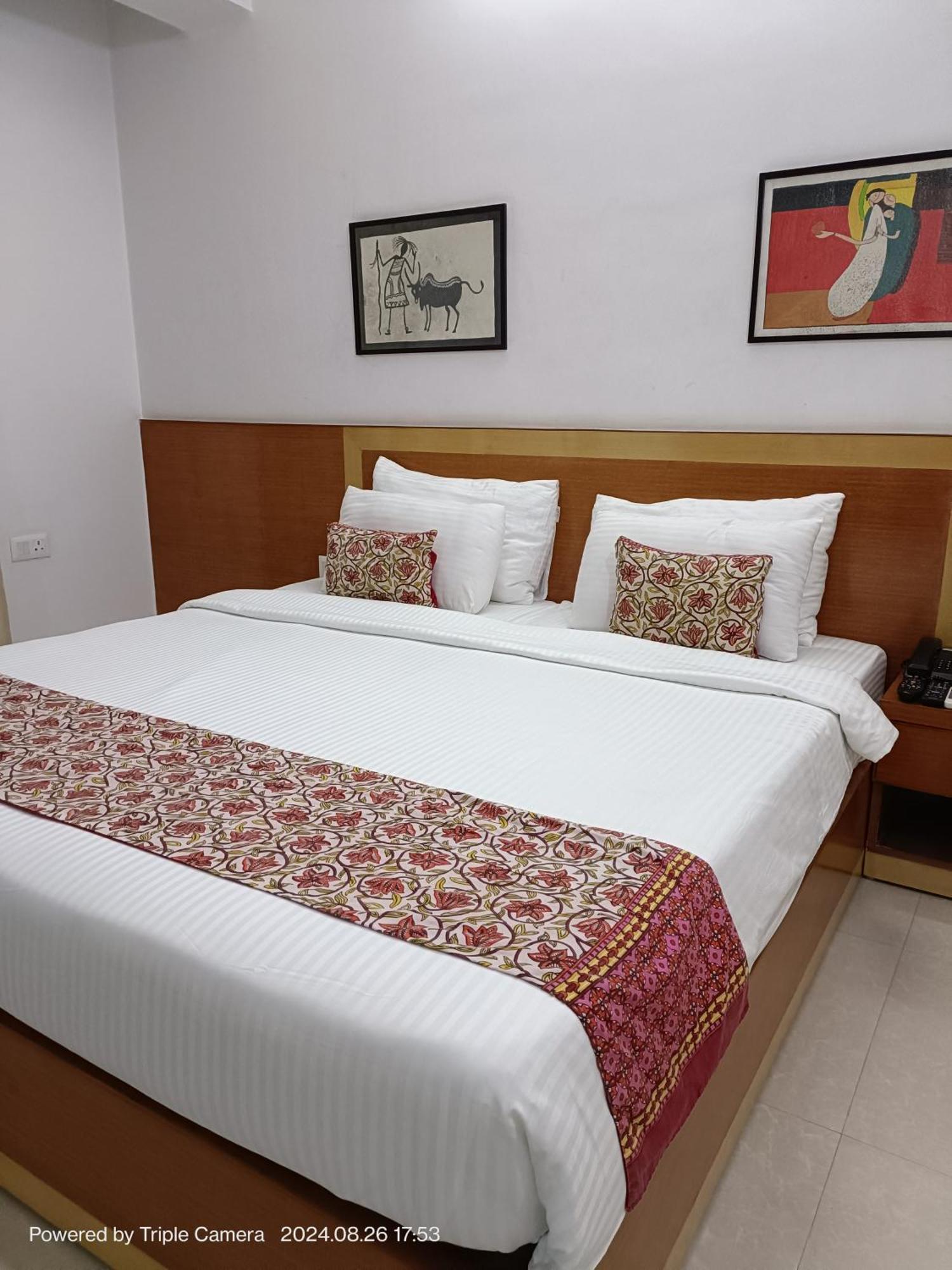 The Bodhgaya Hotel School Extérieur photo