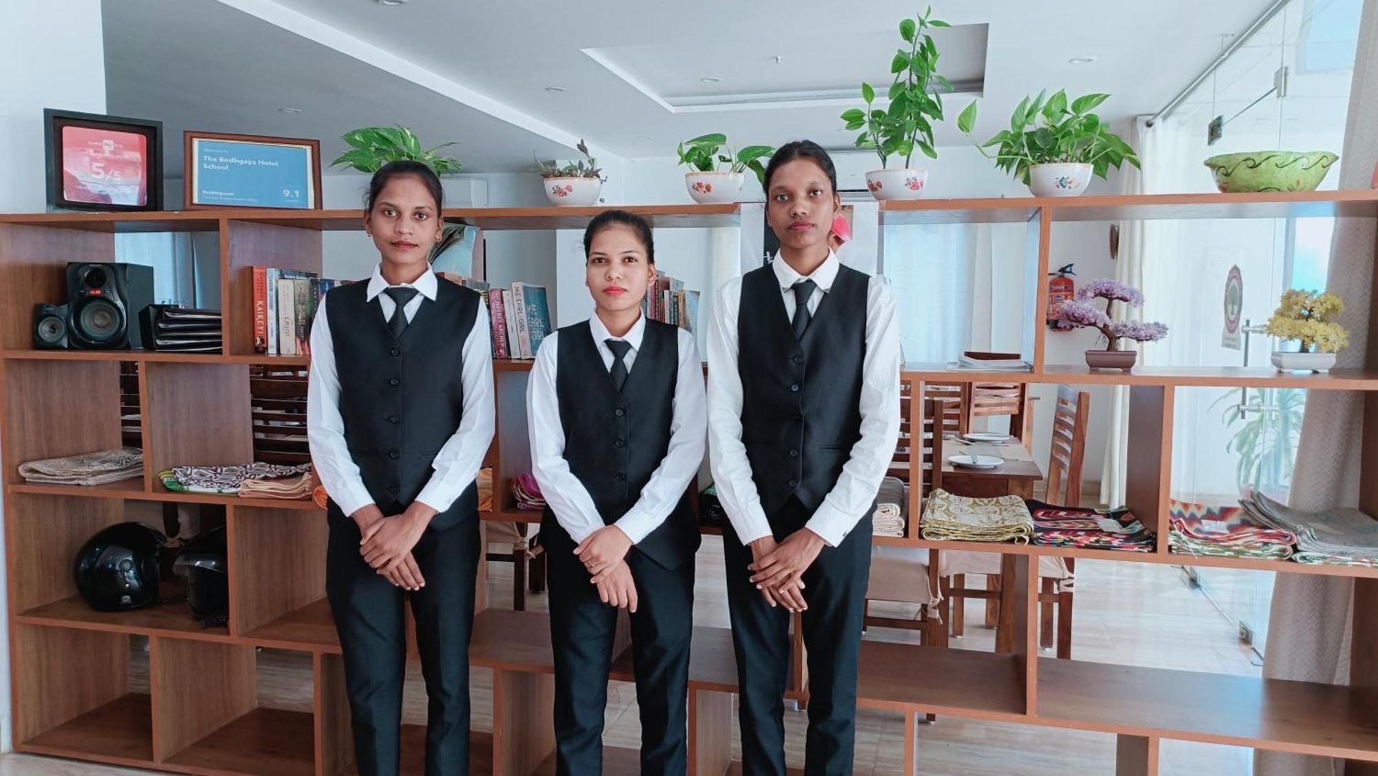 The Bodhgaya Hotel School Extérieur photo