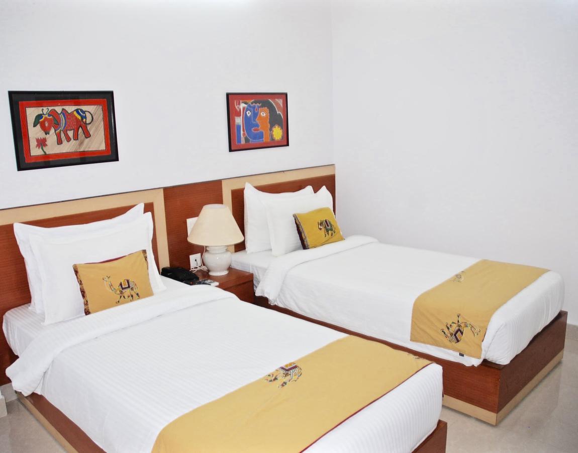 The Bodhgaya Hotel School Extérieur photo