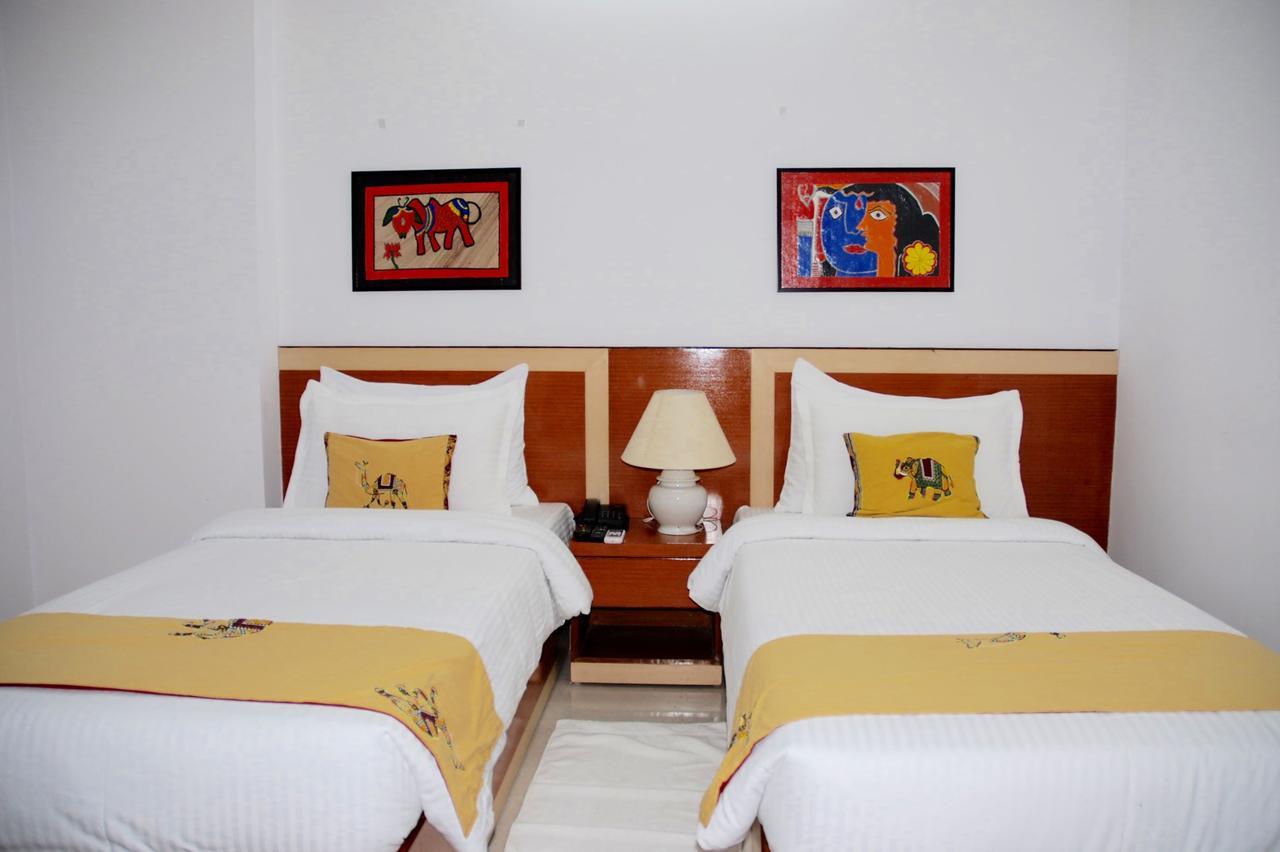 The Bodhgaya Hotel School Extérieur photo
