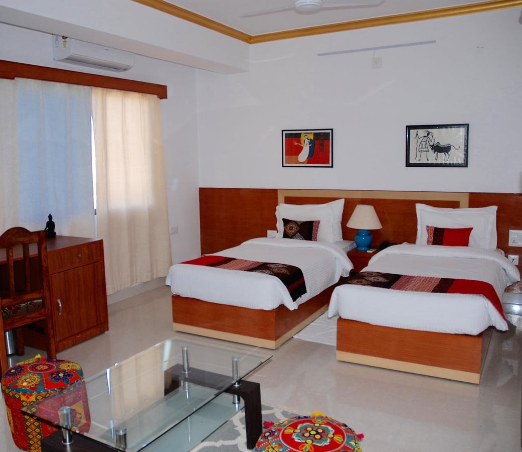 The Bodhgaya Hotel School Extérieur photo