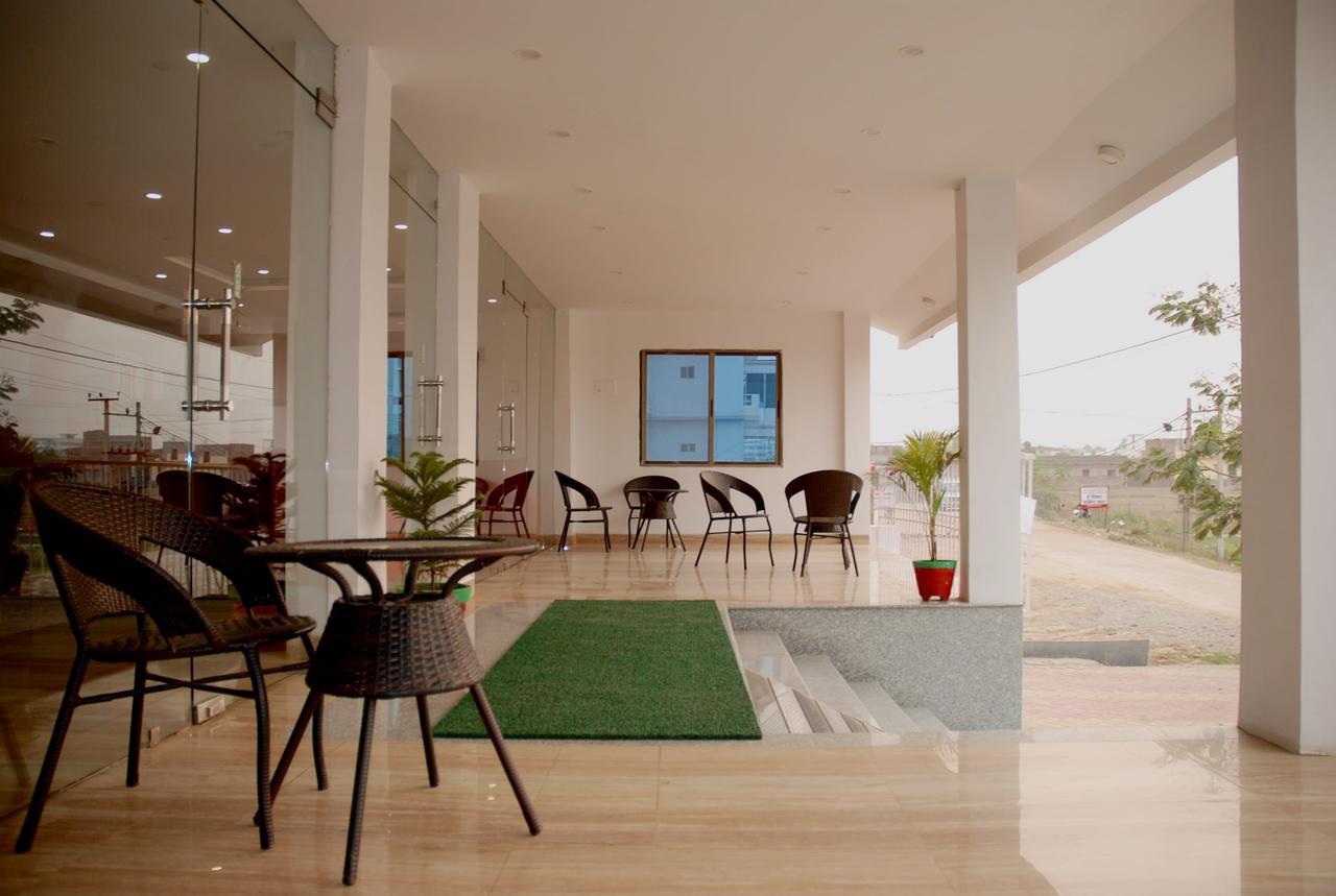 The Bodhgaya Hotel School Extérieur photo